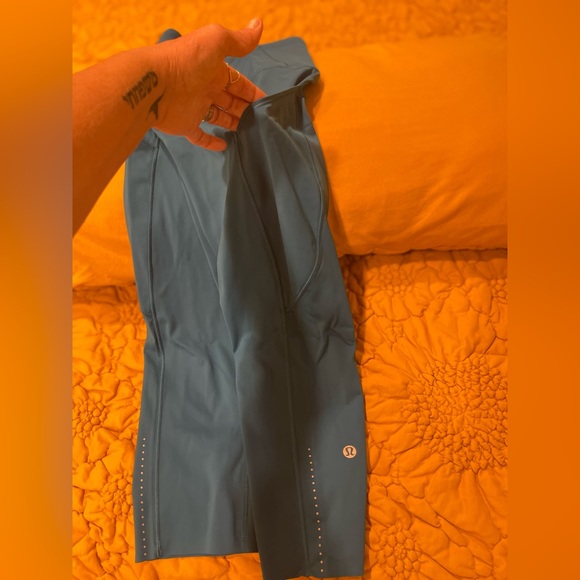 3 PAIRS of Size 6 Lululemon Leggings EUC All 3 pairs included - Picture 6 of 13